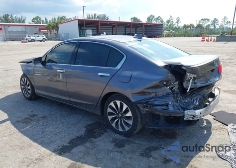 2015 Honda Accord Hybrid Ex-L z USA, uszkodzony, nr VIN 1HGCR6F56FA010447